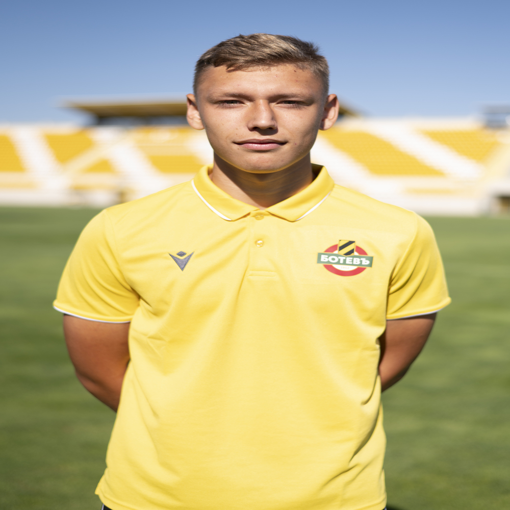 Петър Иванов