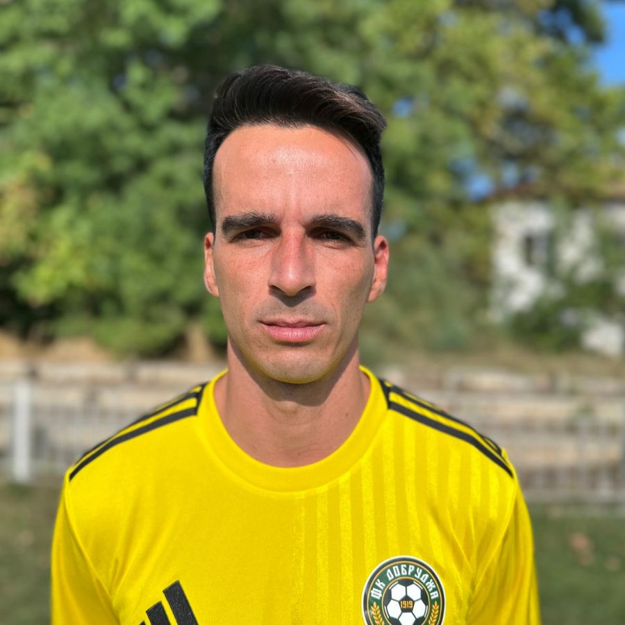 Матеус Леони